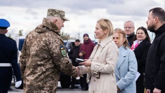 歐盟向?yàn)蹩颂m移交價(jià)值650萬(wàn)歐元設(shè)備