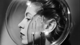 看展覽｜泰特美術館舉辦李·米勒回顧展：從超現(xiàn)實到戰(zhàn)地攝影