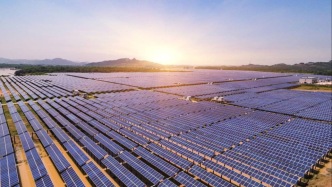 否極泰來？光伏產(chǎn)能調(diào)控新政胎動，主產(chǎn)業(yè)鏈集體飄紅