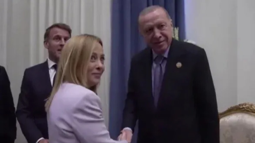 埃爾多安勸意大利總理梅洛尼戒煙,馬克龍插話:不可能