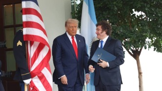 特朗普：如果米萊敗選，美國不會(huì)浪費(fèi)時(shí)間幫阿根廷