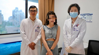 女子去醫(yī)院就診還向醫(yī)生道謝？原來是此前乘高鐵突發(fā)低血糖獲緊急相助