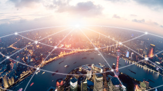 上海市數(shù)據(jù)局答澎湃：加快專業(yè)化服務(wù)資源的空間集聚，助力更多數(shù)字企業(yè)“走出去”