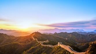 新華社述評：堅決打好攻堅戰持久戰