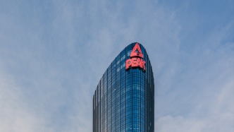 匹克降薪風波延續：直營體系員工稱拒絕接受就停薪，當地相關部門稱已關注