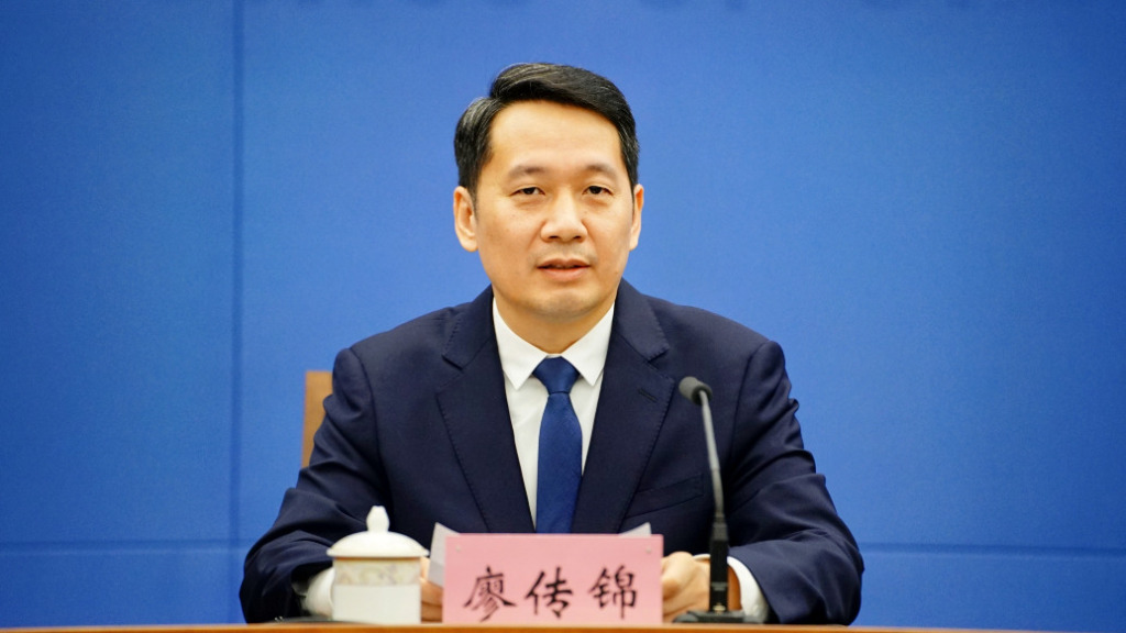 廖传锦当选为重庆市荣昌区人民政府区长