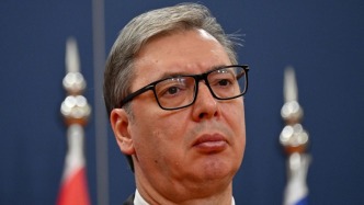 被罵“兩面投機(jī)”，武契奇回應(yīng)：我們光明正大