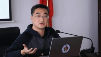 生于1992年，宣長春已任廈門大學(xué)新聞傳播學(xué)院副院長