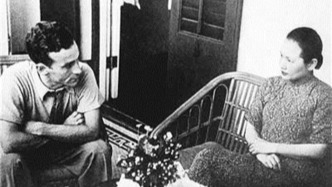 戰(zhàn)爭年代，宋慶齡引領(lǐng)他們?yōu)槭澜绱蜷_“了解中國的窗口”