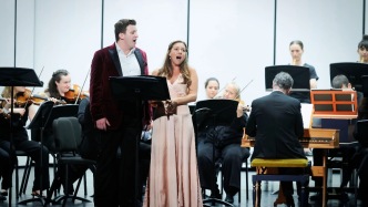 和三百年前亨德爾歌劇相擁，尊重傳統(tǒng)也考慮當代觀眾