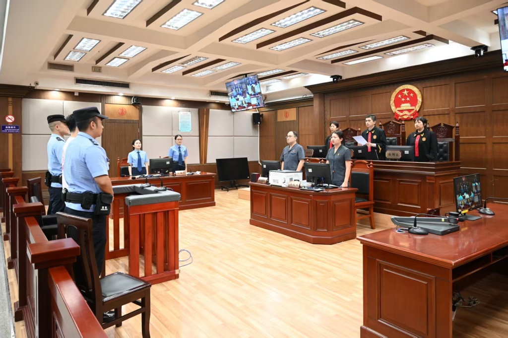 海南法院集中公开宣判9起走私案件，17名犯罪分子获刑