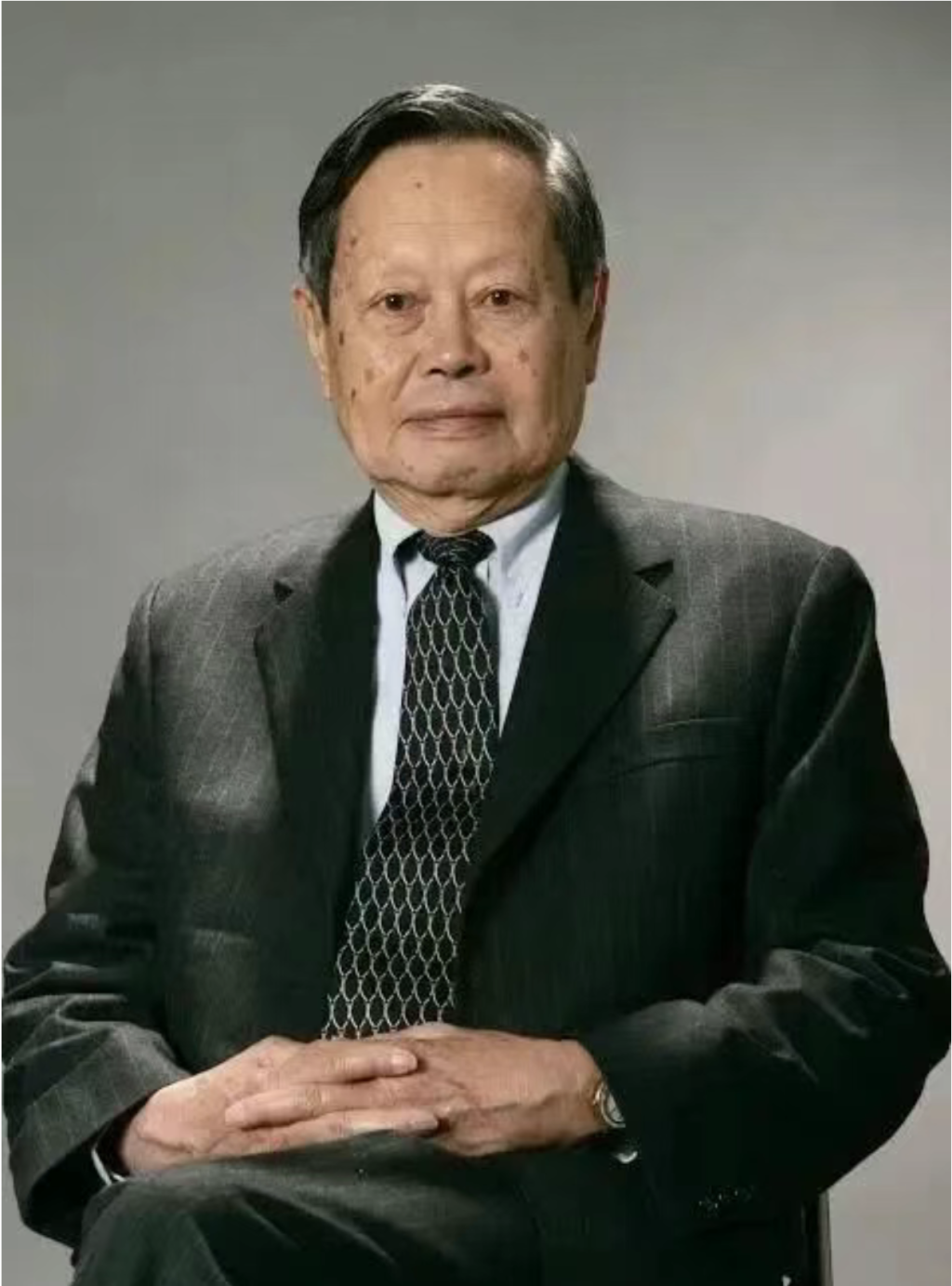 中科大发文追忆杨振宁：他对合肥和中科大一往情深
