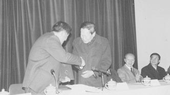 中科大發(fā)文追憶楊振寧：他對(duì)合肥和中科大一往情深