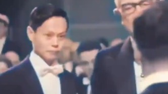 回顧·1957｜楊振寧、李政道獲諾貝爾物理學(xué)獎(jiǎng)?lì)C獎(jiǎng)現(xiàn)場(chǎng)