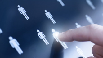 王偉中當(dāng)選內(nèi)蒙古自治區(qū)人大常委會主任，包鋼當(dāng)選內(nèi)蒙古自治區(qū)人民政府主席