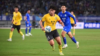 “苏超”半决赛上演，泰州队点球大战击败南京队晋级决赛