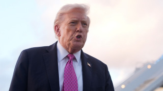 特朗普：美軍摧毀“運(yùn)毒潛艇”，兩名幸存者被遣返