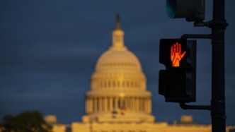 美聯(lián)邦政府“停擺”進入第18天，大量民主黨項目將被凍結(jié)