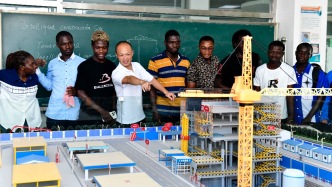 造水電、修橋、建大學(xué)，中國(guó)經(jīng)驗(yàn)助力非洲加納發(fā)展