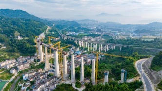 湖北三峽疏港鐵路建設取得關鍵進展