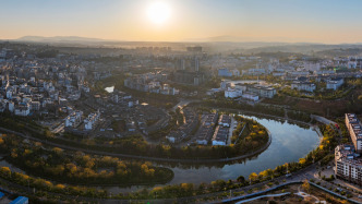 云南永仁機(jī)構(gòu)改革破題“縣中困境”：高考一本上線人數(shù)從“個(gè)位數(shù)”躍升至75人