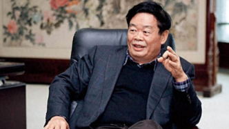 “玻璃大王”曹德旺退休，曾不想接班的長(zhǎng)子接任福耀董事長(zhǎng)