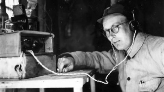 答·辯｜傳播是政治的延續(xù)：“國家”“大眾”與“新聞景觀”