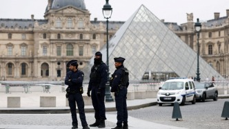 盧浮宮大劫案背后：安保人員遭削減設施陳舊，法國博物館屢遭盜竊