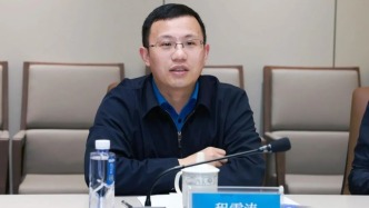 清華博士、36歲升副廳的程雪濤履新職