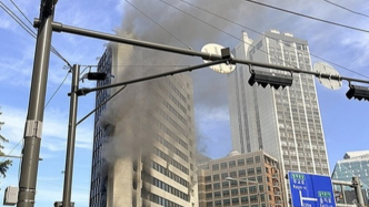 韓國首爾一辦公大樓發(fā)生火災(zāi)：傷亡不明，火勢已基本得到控制
