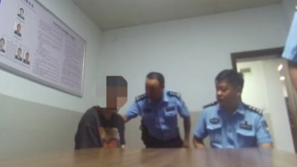 男子買農(nóng)藥問(wèn)“人能喝嗎”，老板察覺(jué)異常報(bào)警