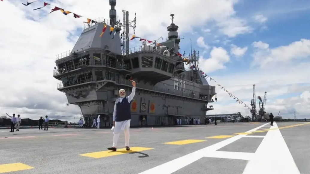 莫迪視察“維克蘭特”號航母:這名字就能讓巴基斯坦“夜不能寐”