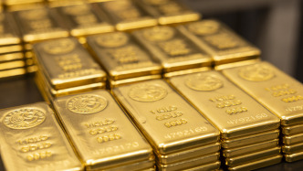 高臺(tái)跳水！現(xiàn)貨黃金一度跌超3.8%、現(xiàn)貨白銀大跌逾6%，什么原因？