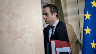 第五共和國(guó)的黃昏：當(dāng)戴高樂(lè)的遺產(chǎn)耗盡，法國(guó)又回到1958年的十字路口