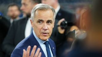 加拿大总理：与美国紧密的经济关系已结束，正重新接触中印