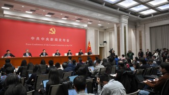 韓文秀：農(nóng)業(yè)農(nóng)村現(xiàn)代化關(guān)系中國(guó)式現(xiàn)代化全局和成色，是需要優(yōu)先補(bǔ)上的最大短板