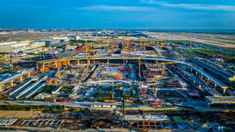 覆蓋施工各個(gè)環(huán)節(jié)，建筑機(jī)器人在浦東機(jī)場(chǎng)四期工程“挑大梁”