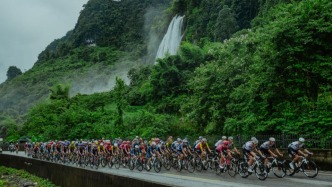 壯美山水！2025環(huán)廣西世巡賽給世界車壇的震撼超越競技