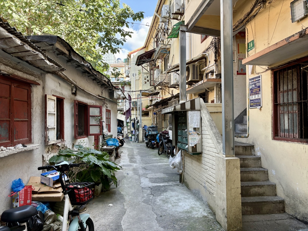 告别“拎马桶”|一平方米的改变有多难? 1 resize,w 1024