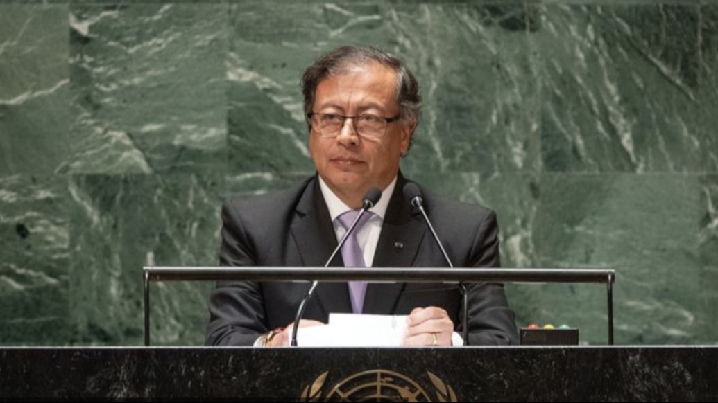 哥倫比亞總統(tǒng)佩特羅：絕不對(duì)美國(guó)屈膝