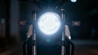 電動車違規(guī)加裝遠(yuǎn)光燈怎么管？上海市監(jiān)局開展集中整治、督促平臺自查