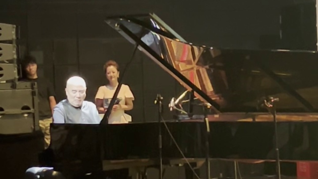 孔祥東獨奏送別陳逸飛大展