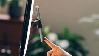 編造女黑客人設(shè)擺拍虛假視頻賣課，涉案企業(yè)被罰20萬