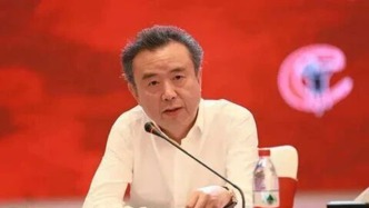 公器私用、靠企吃企，五糧液原董事長李曙光被“雙開”