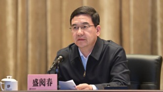 盛閱春：完全擁護(hù)、堅決服從省軍區(qū)黨委任職決定