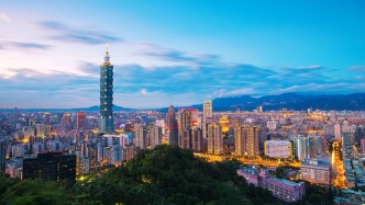 言短意長(zhǎng)｜四中全會(huì)后，“北平鋒”五連評(píng)縱論祖國(guó)統(tǒng)一