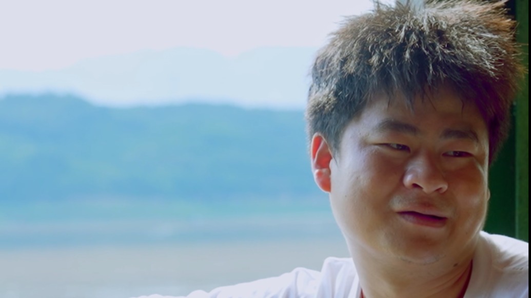 “船三代”秦源澤：只要還有人需要“背簍客船”，這艘船就一直會(huì)在