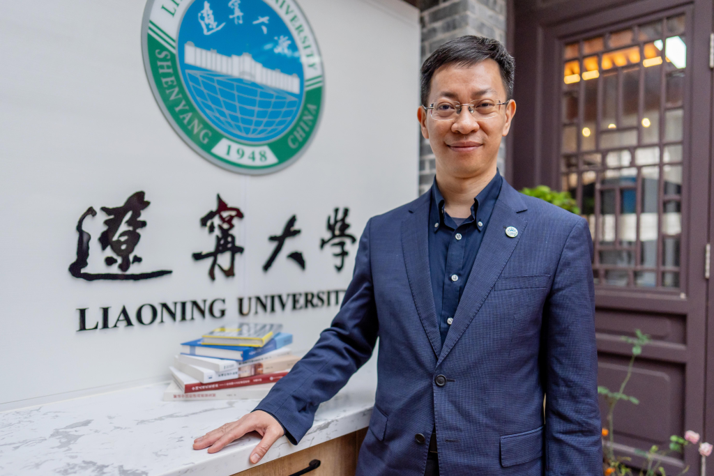 大学2025｜辽宁大学校长余淼杰：AI时代，核心是培养学生独立思考能力