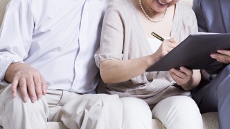 老人再婚后違反婚前協議被撤銷監護資格，專家建議提前立遺囑