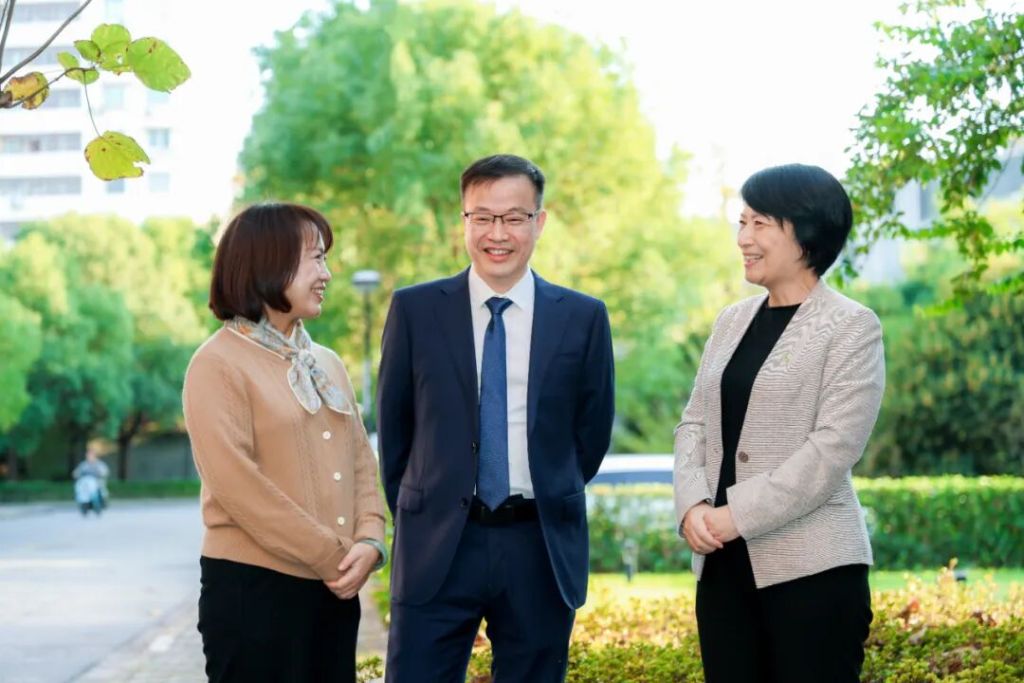 华东师大校友捐赠1亿元：感谢母校对其职业生涯的深远影响